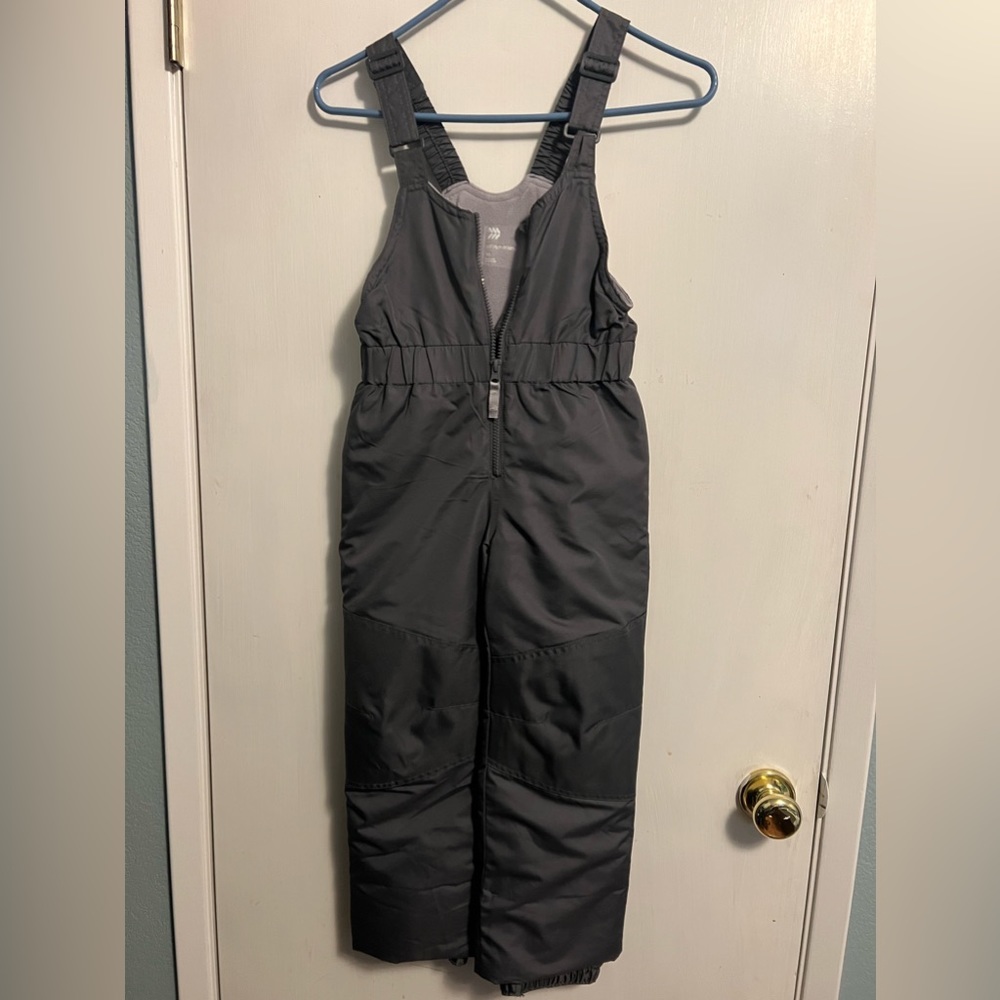 Kids snowboarding pants, brand all in motion size XS